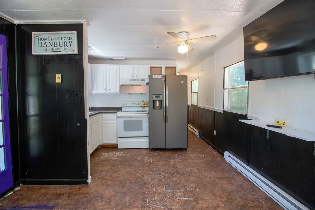 22 Aspen Lane Danbury NH 03230