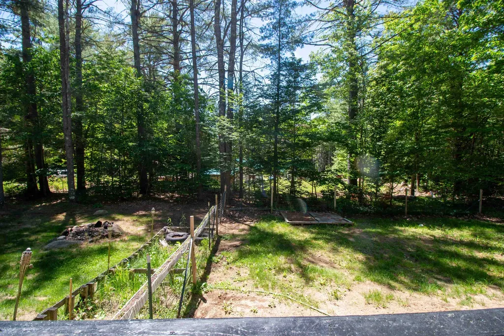 22 Aspen Lane Danbury NH 03230
