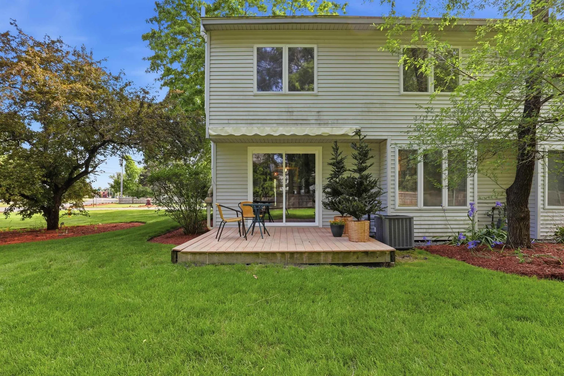 1 Highland Green Lane Merrimack NH 03054