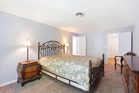 1 Highland Green Lane Merrimack NH 03054