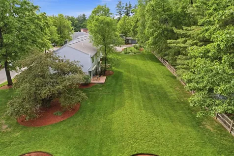 1 Highland Green Lane Merrimack NH 03054