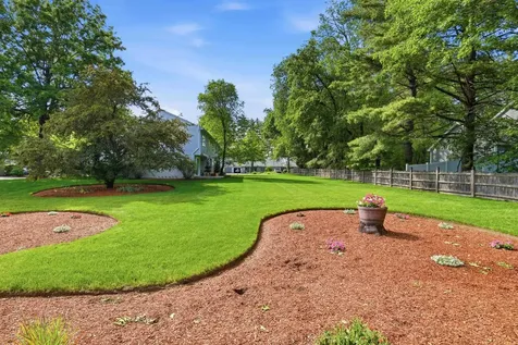 1 Highland Green Lane Merrimack NH 03054