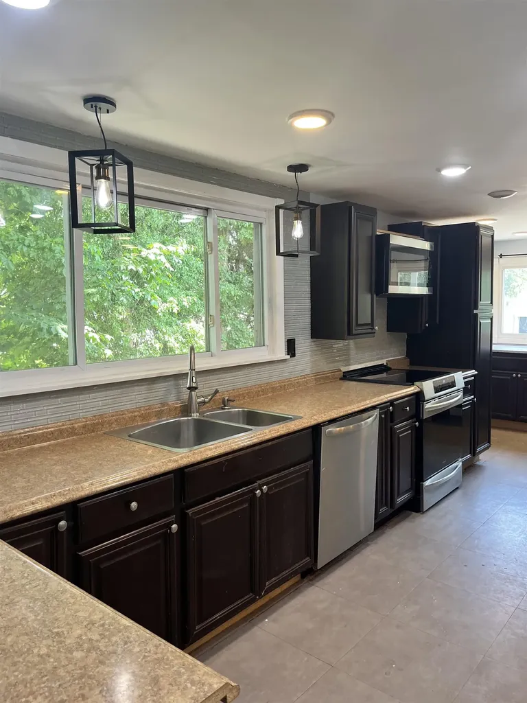 26 Marble Avenue Rutland City VT 05701