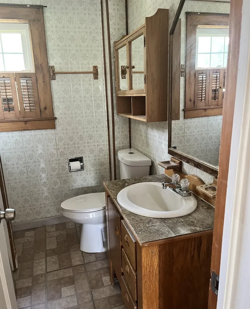 26 Marble Avenue Rutland City VT 05701