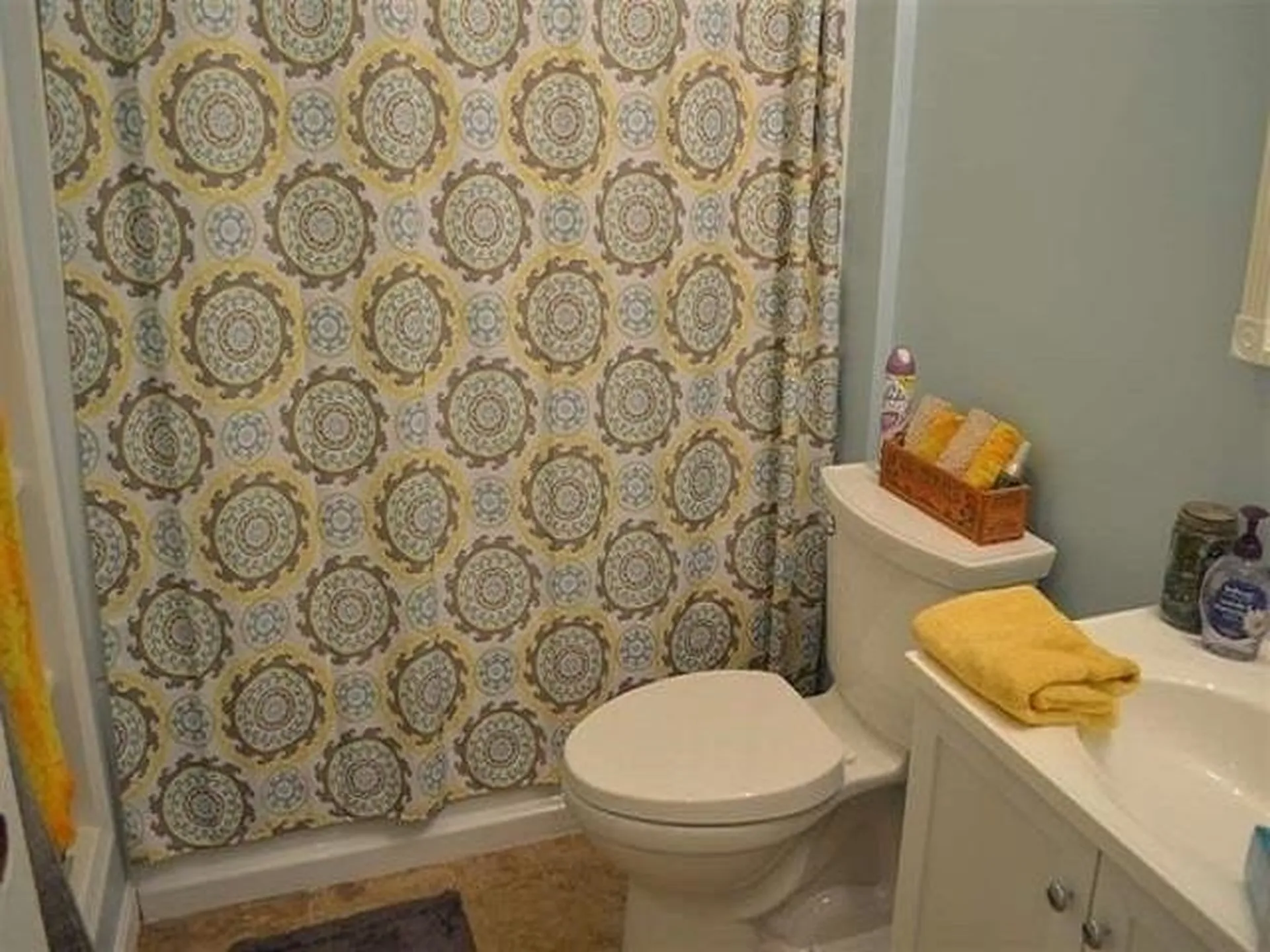 4 Troy Street Nashua NH 03064