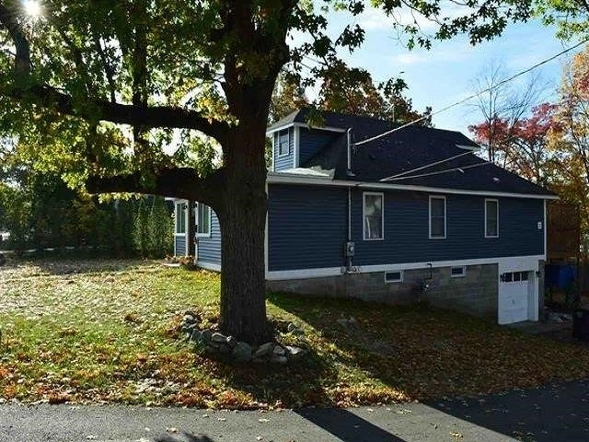 4 Troy Street Nashua NH 03064
