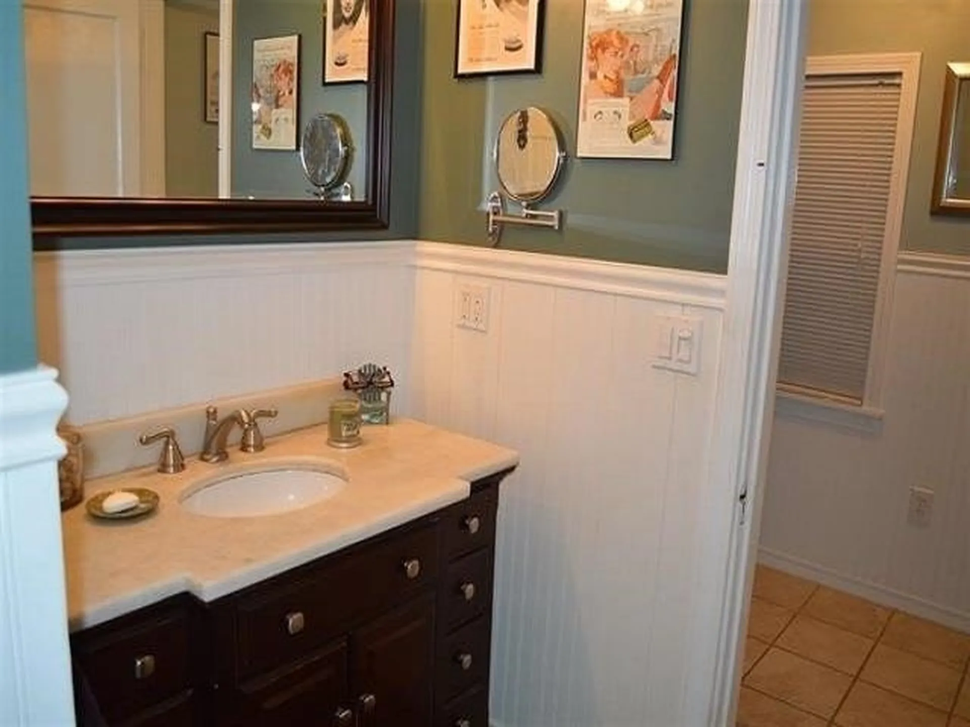 4 Troy Street Nashua NH 03064