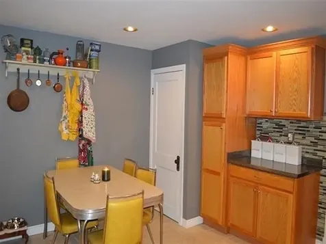 4 Troy Street Nashua NH 03064