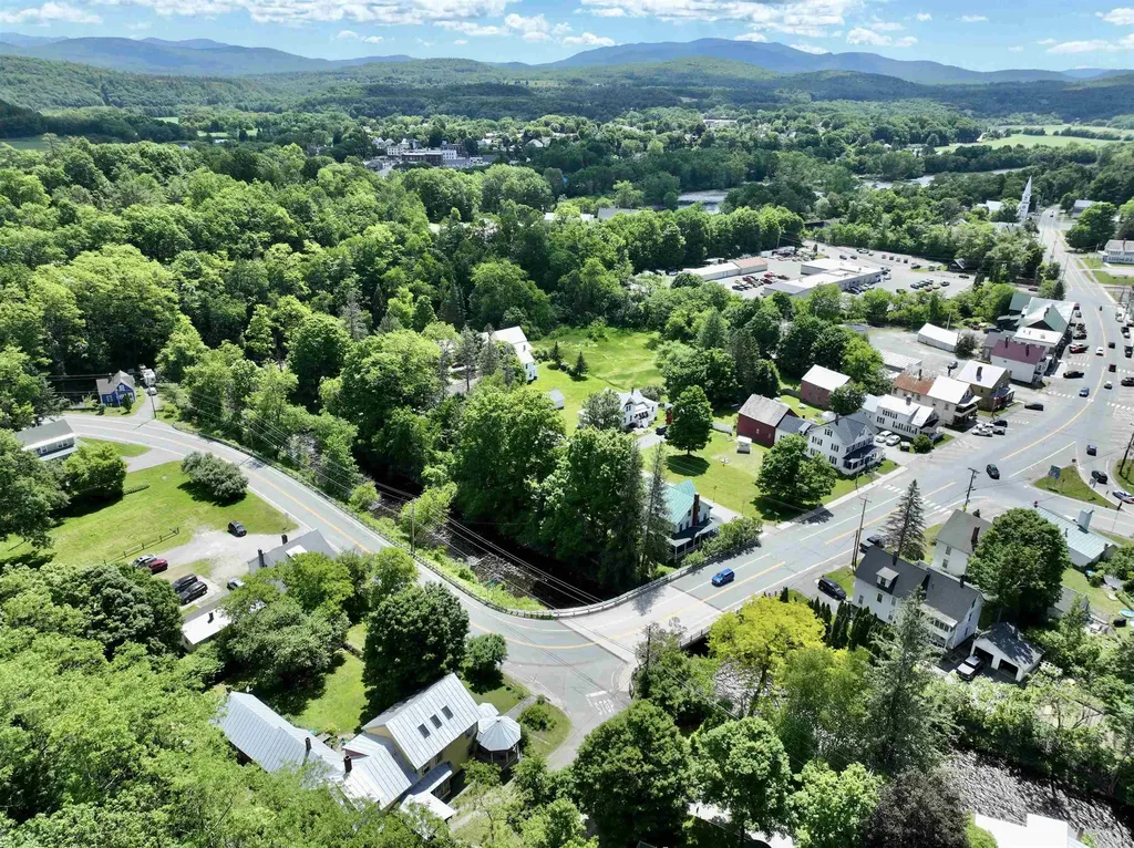 11 Water Street Wells River VT 05081