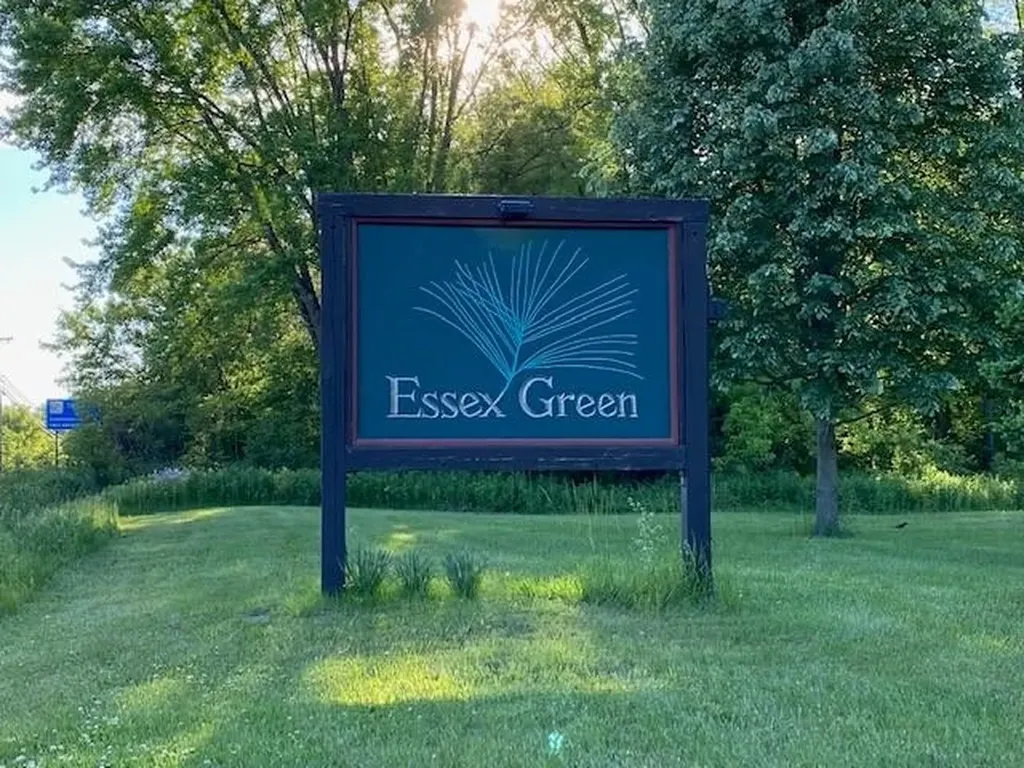 20 Greenfield Road Essex VT 05452