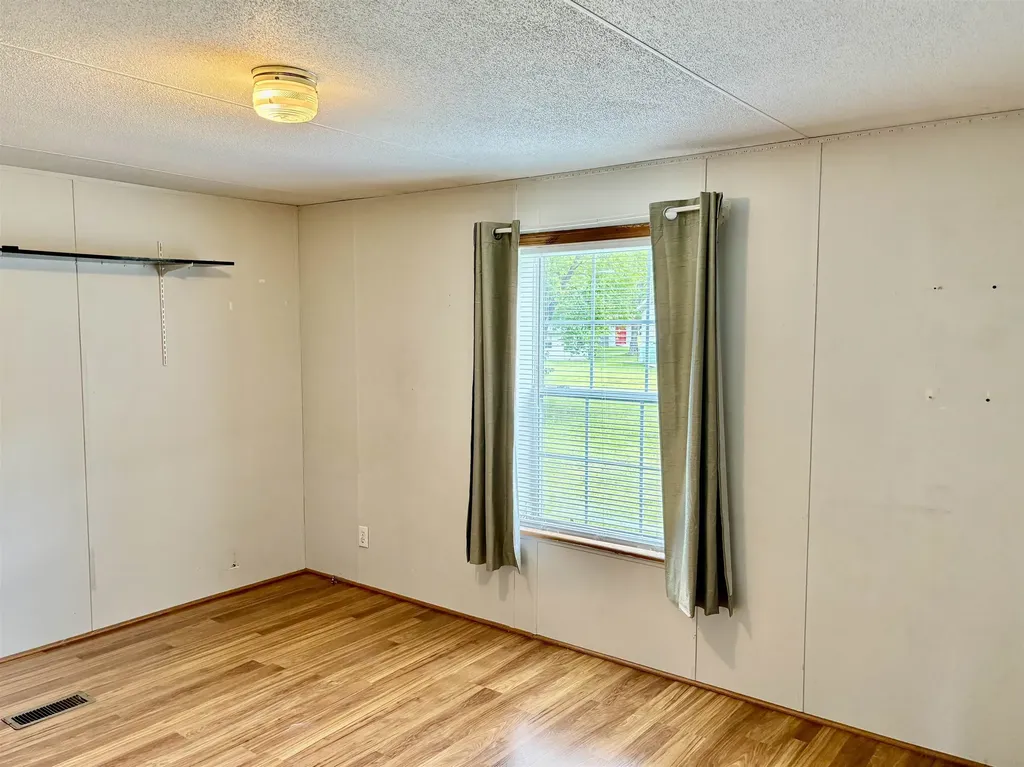 63 Oak Drive North Hampton NH 03862