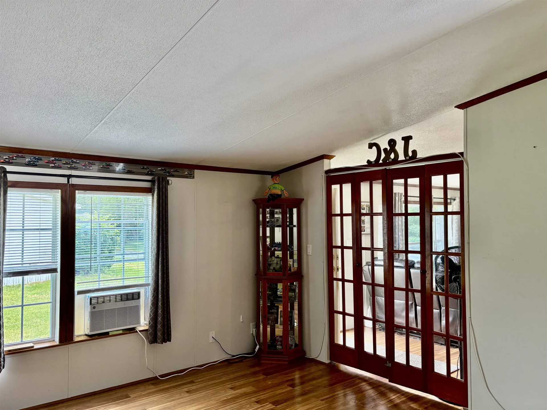 63 Oak Drive North Hampton NH 03862