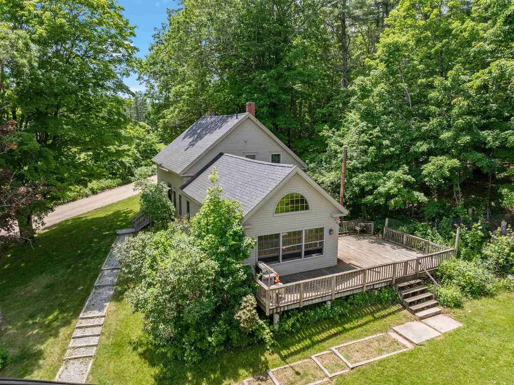 307 Calef Hill Road Sanbornton NH 03269