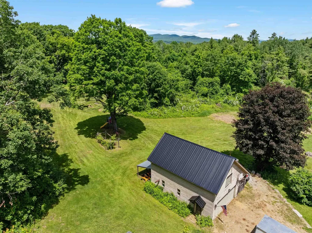 307 Calef Hill Road Sanbornton NH 03269