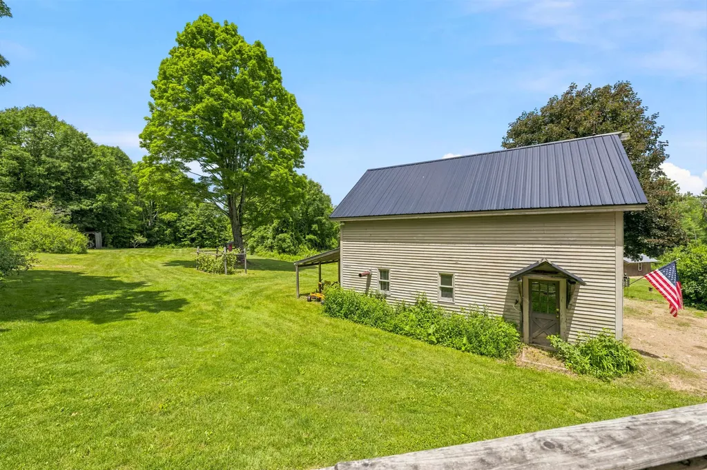 307 Calef Hill Road Sanbornton NH 03269