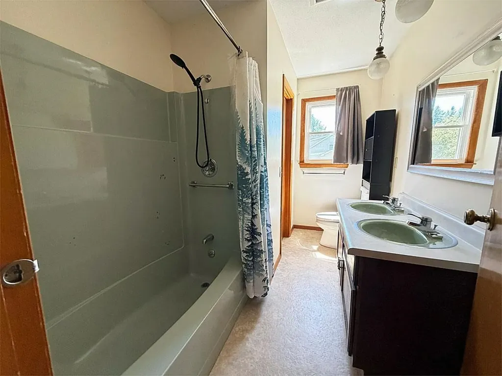 28 Campbell Road Rutland City VT 05701