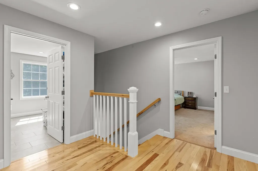 594 Kearsarge Avenue Hopkinton NH 03229