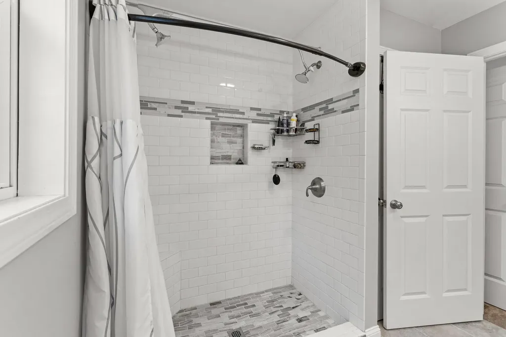 594 Kearsarge Avenue Hopkinton NH 03229