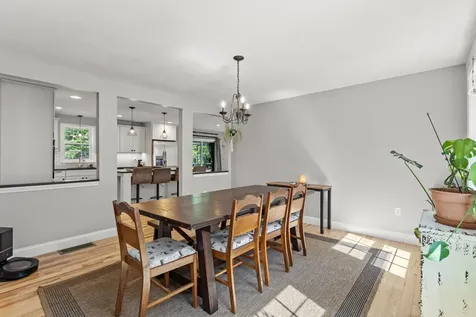 594 Kearsarge Avenue Hopkinton NH 03229