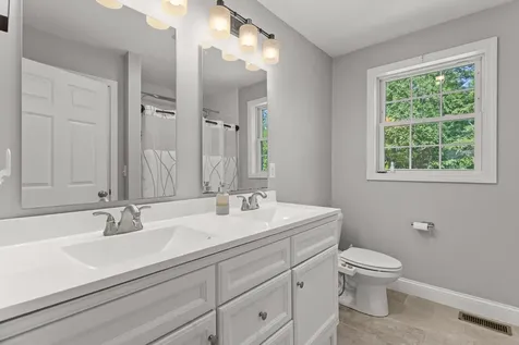 594 Kearsarge Avenue Hopkinton NH 03229