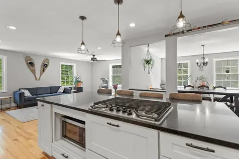 594 Kearsarge Avenue Hopkinton NH 03229