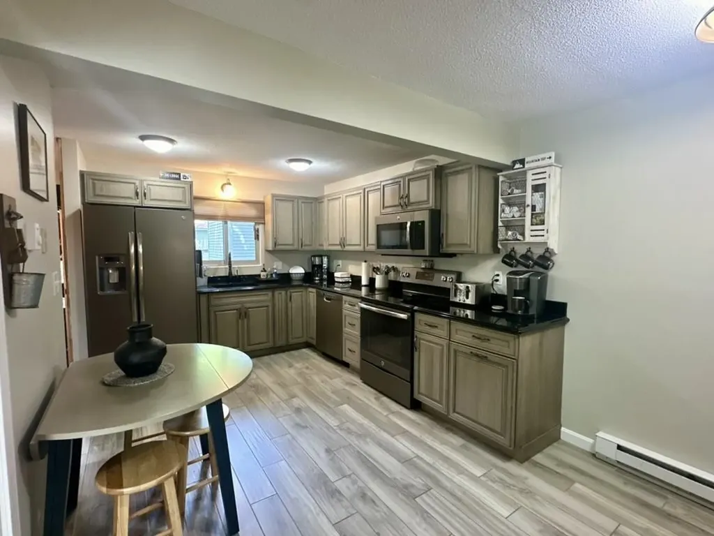24 Condo Road Campton NH 03223