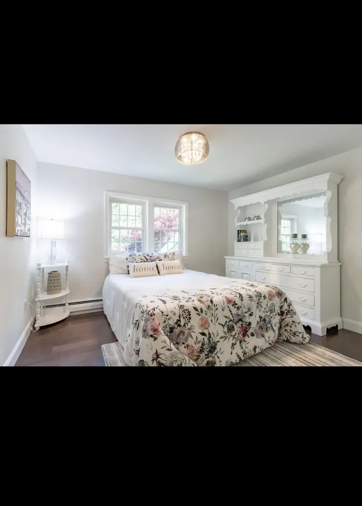 10 Oriole Road Windham NH 03087