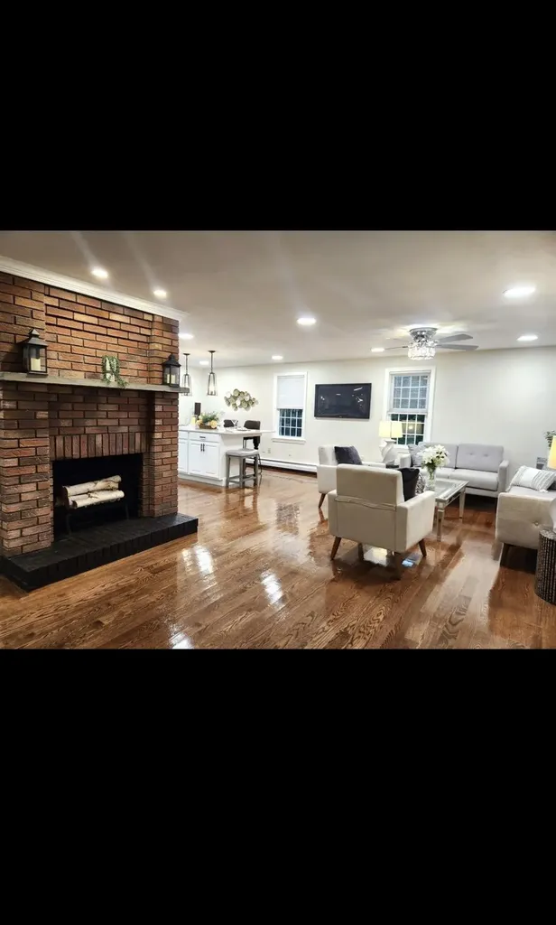 10 Oriole Road Windham NH 03087