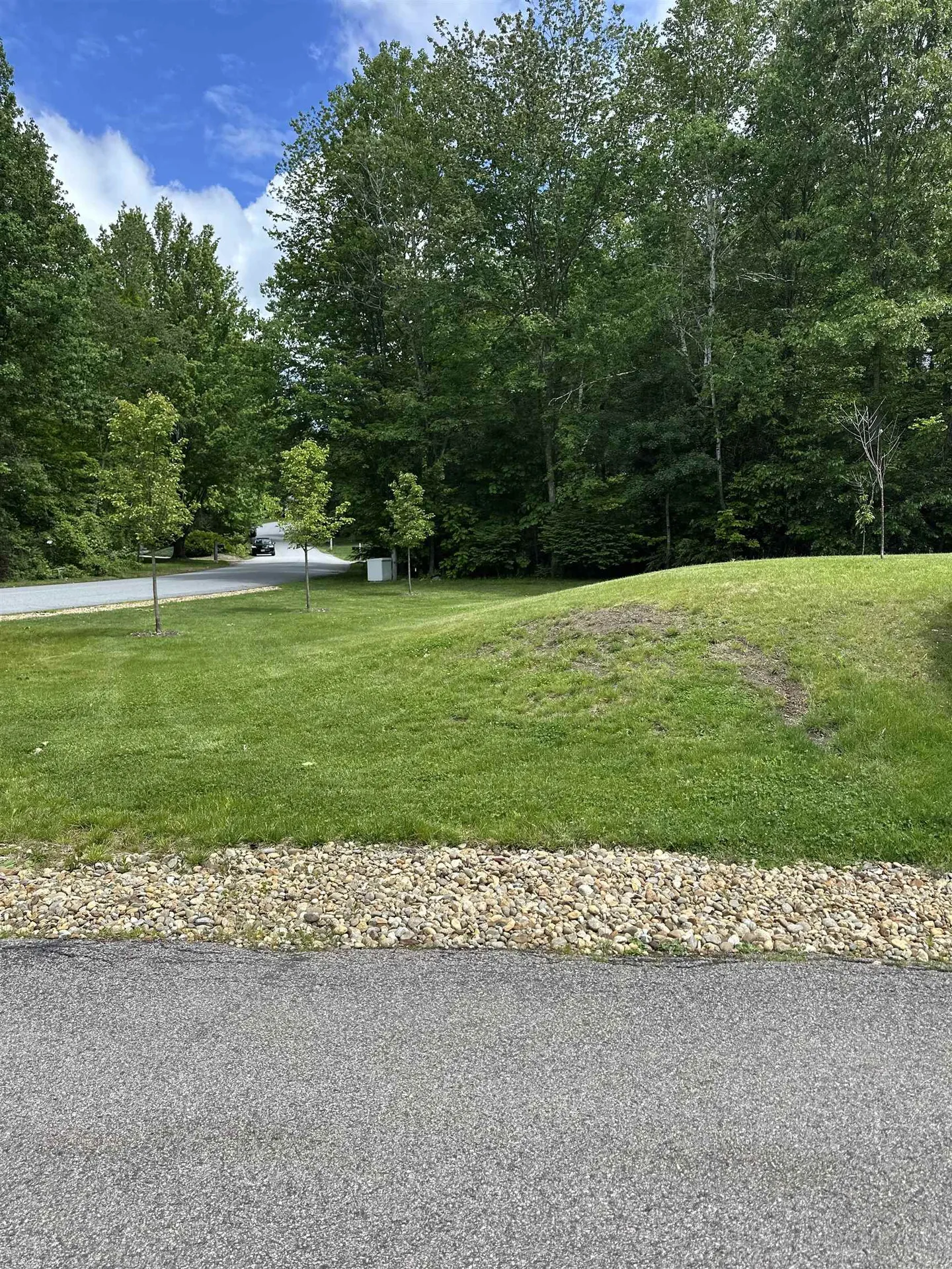 10 Oriole Road Windham NH 03087