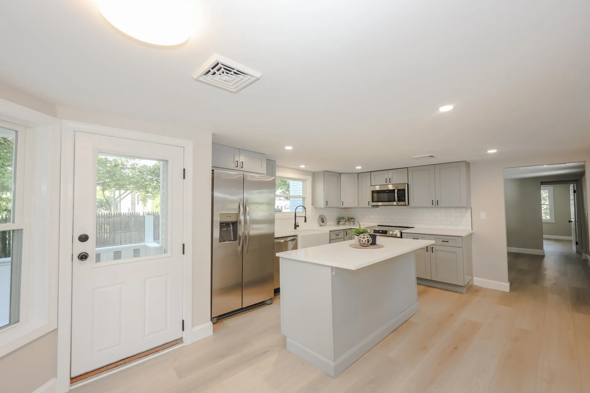 32 Raymond Road Auburn NH 03032