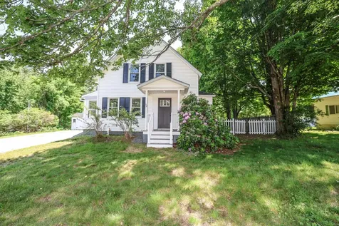 32 Raymond Road Auburn NH 03032