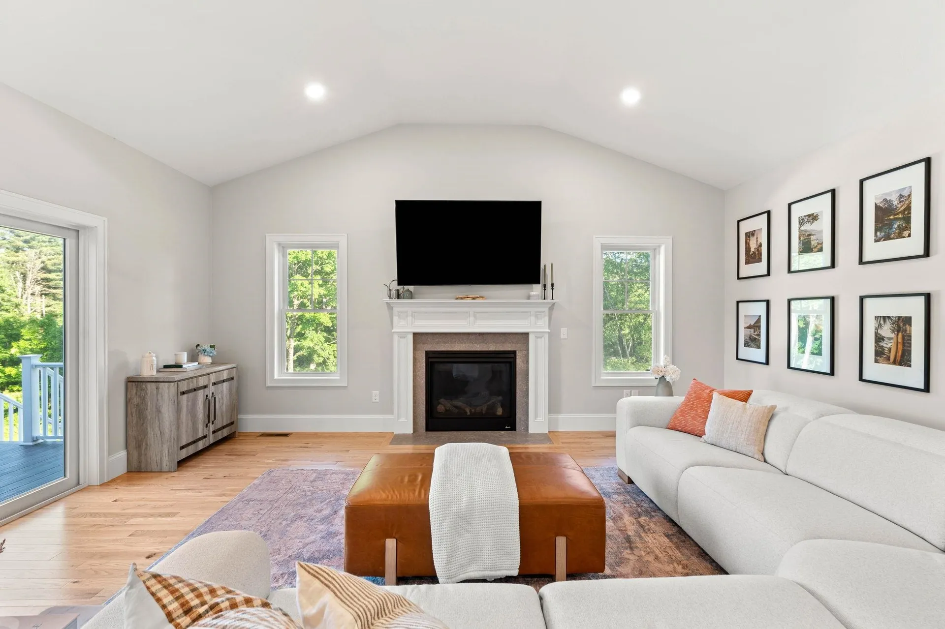 52 Stonehenge Road Londonderry NH 03053