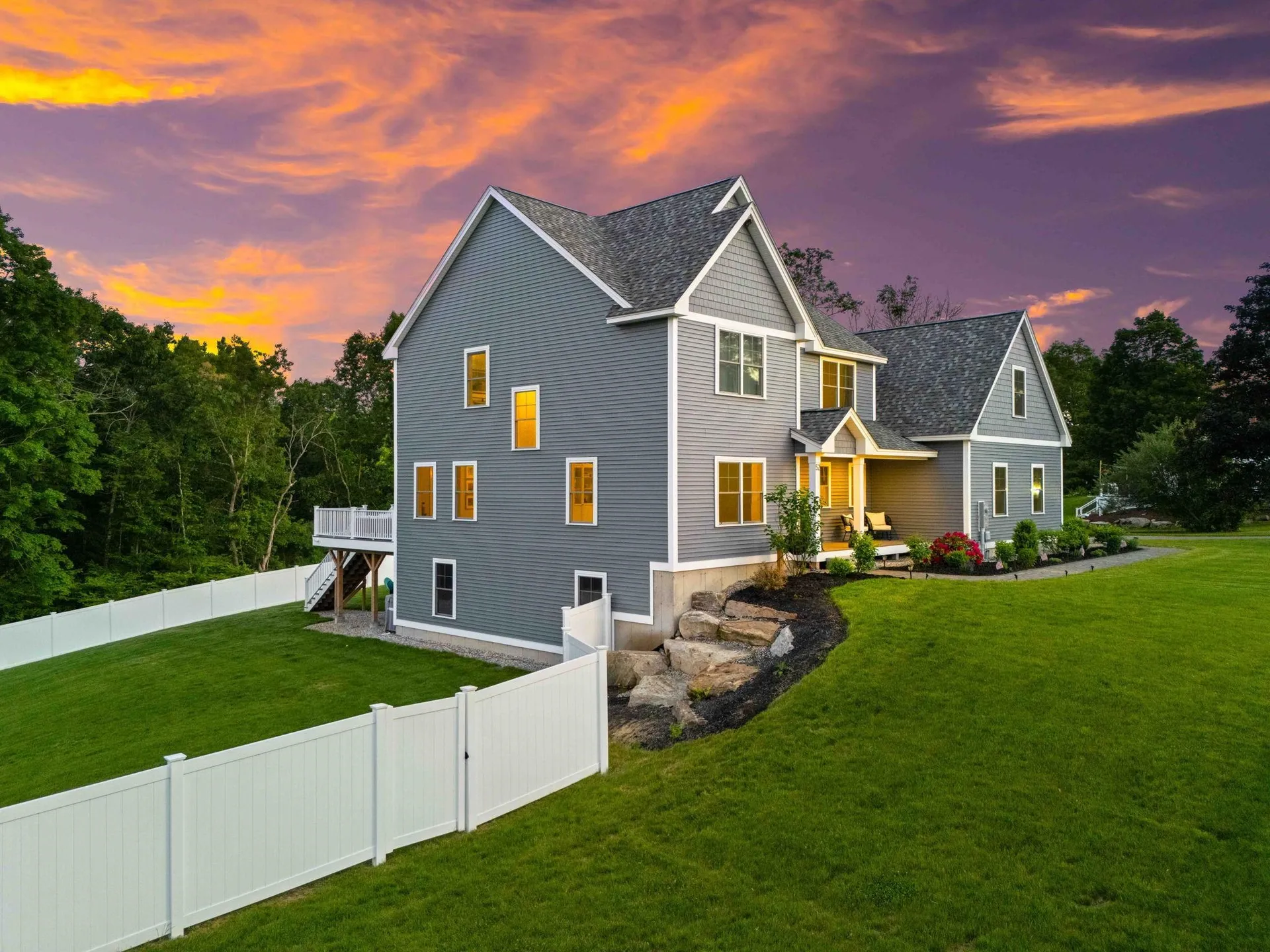 52 Stonehenge Road Londonderry NH 03053