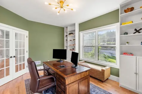 52 Stonehenge Road Londonderry NH 03053