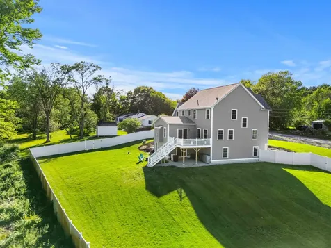 52 Stonehenge Road Londonderry NH 03053