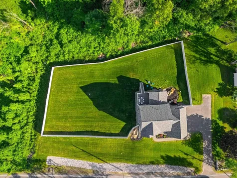 52 Stonehenge Road Londonderry NH 03053