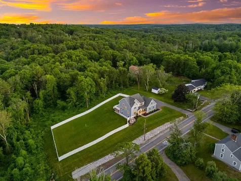 52 Stonehenge Road Londonderry NH 03053