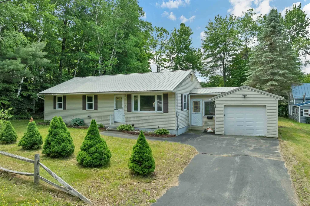 67 Lafayette Street Laconia NH 03246