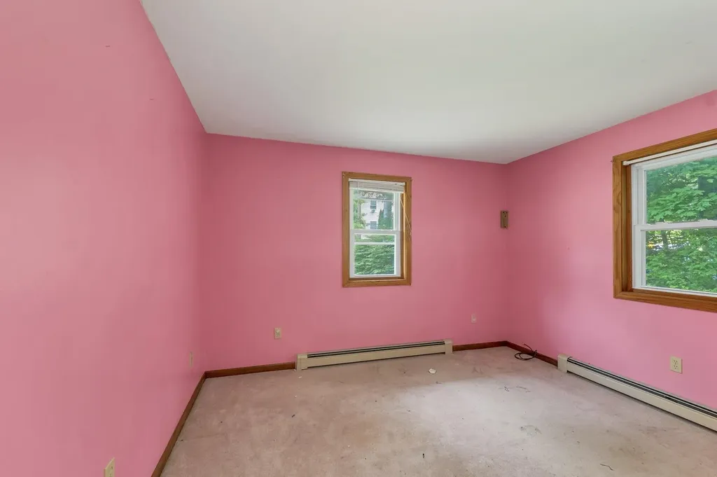 67 Lafayette Street Laconia NH 03246