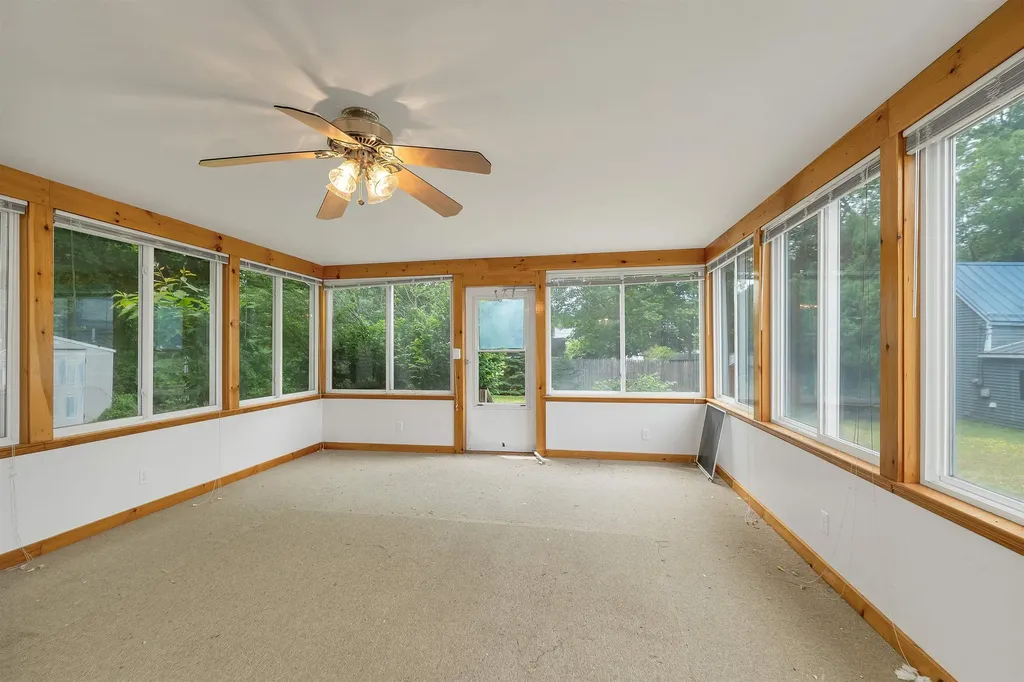 67 Lafayette Street Laconia NH 03246
