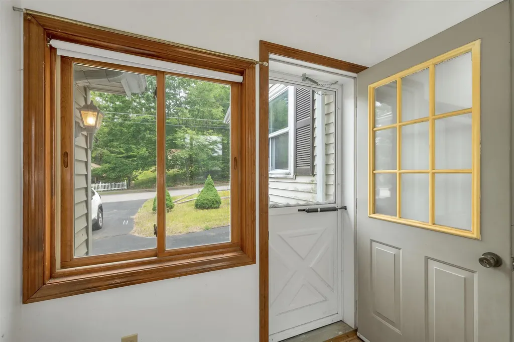 67 Lafayette Street Laconia NH 03246