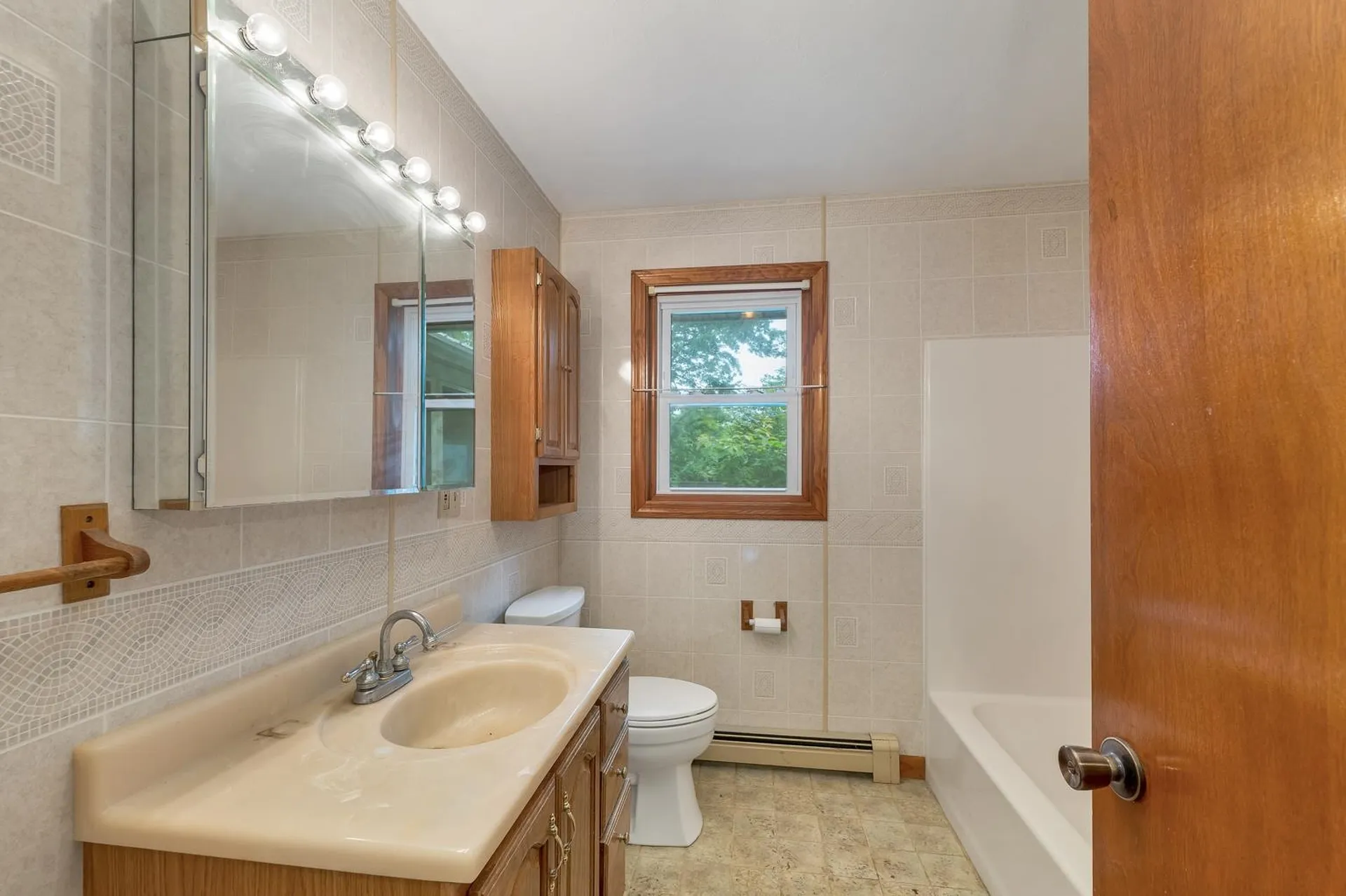 67 Lafayette Street Laconia NH 03246