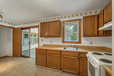 67 Lafayette Street Laconia NH 03246