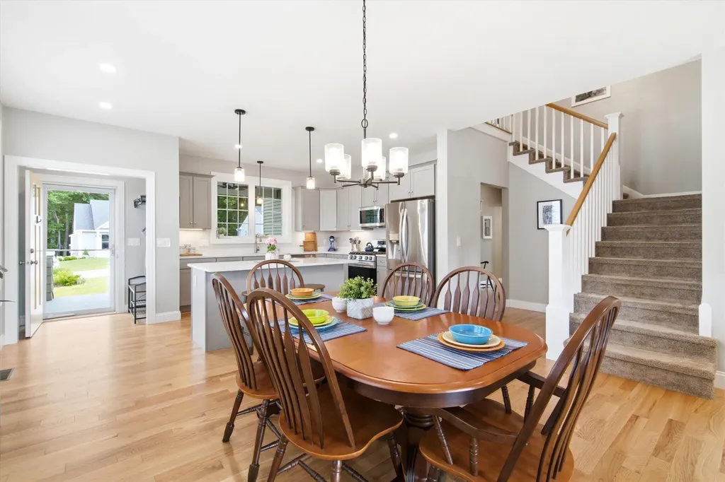 28 Luna Circle Somersworth NH 03878