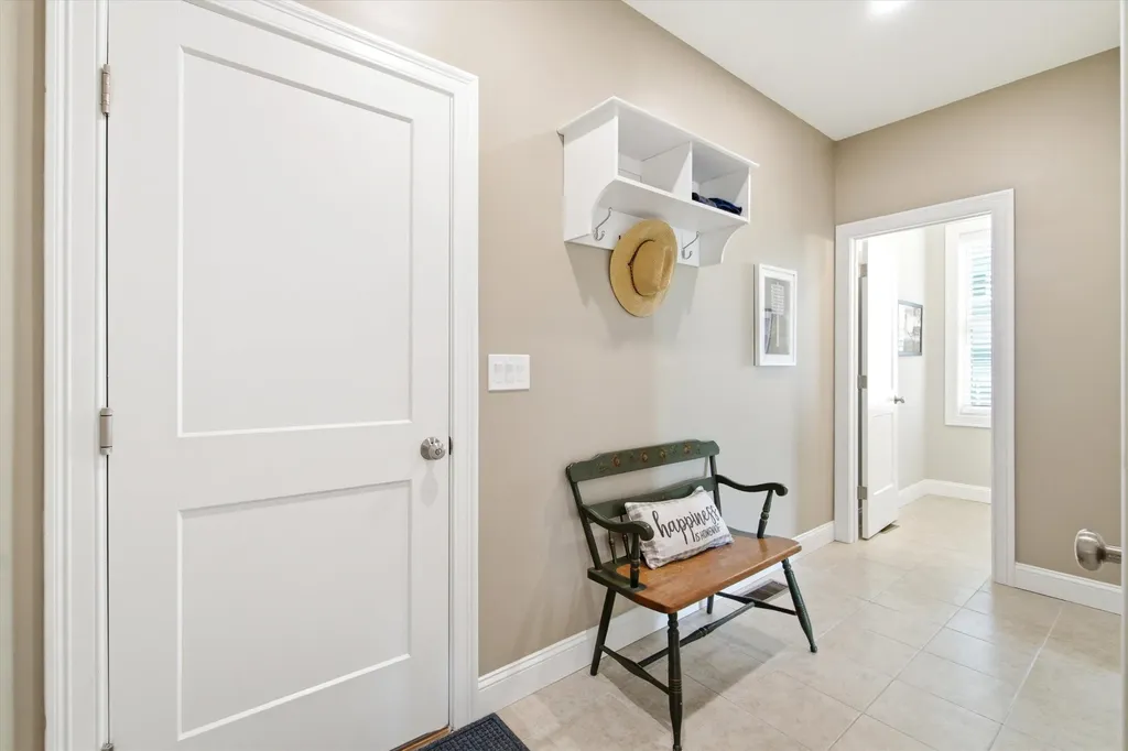 28 Luna Circle Somersworth NH 03878