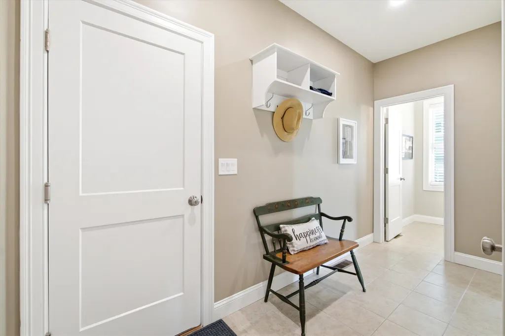 28 Luna Circle Somersworth NH 03878