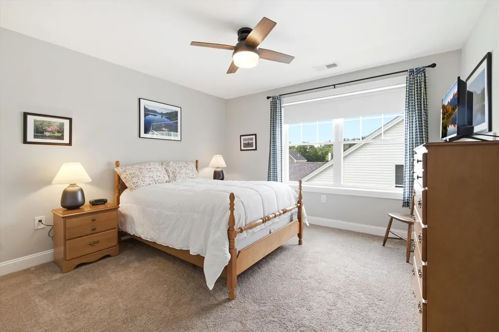 28 Luna Circle Somersworth NH 03878