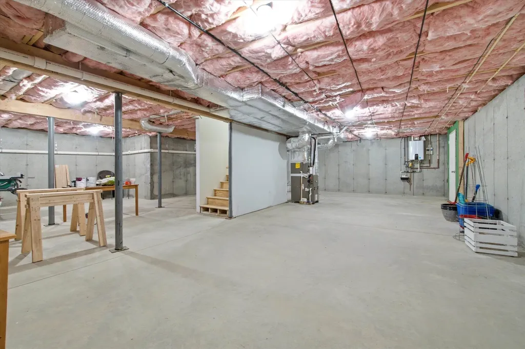 28 Luna Circle Somersworth NH 03878