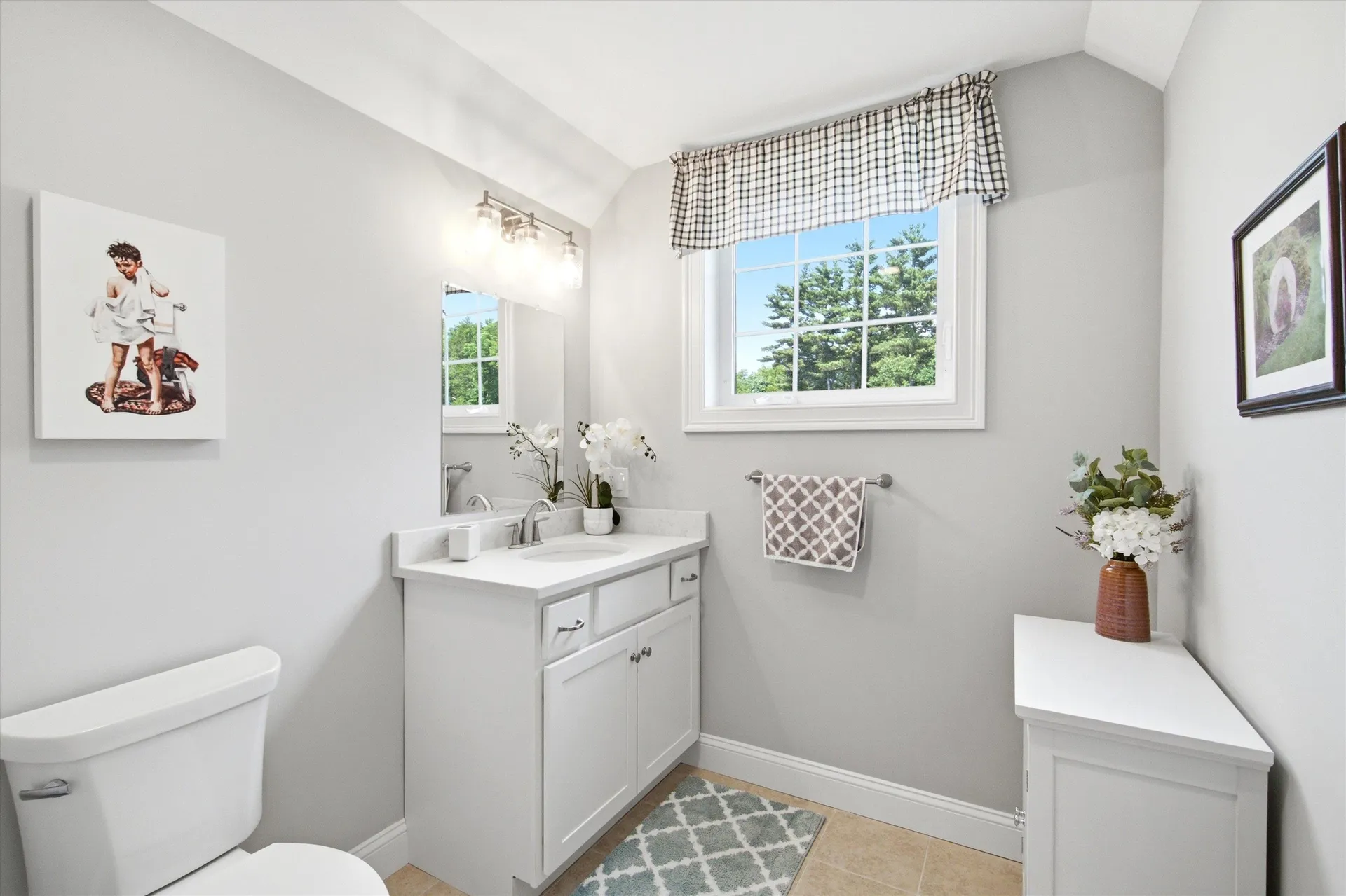 28 Luna Circle Somersworth NH 03878