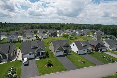 28 Luna Circle Somersworth NH 03878